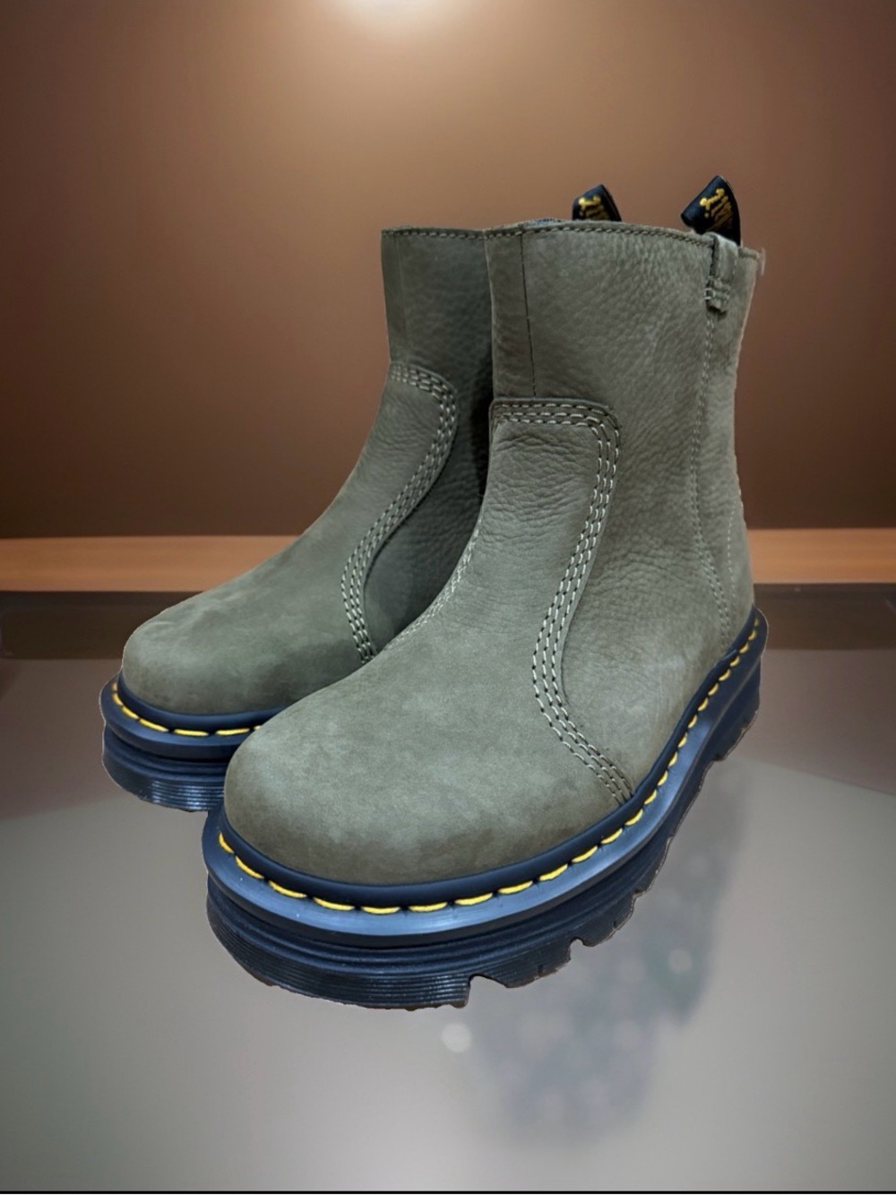 NWT Doc Dr. Martens Zebzag Rigger Boots DMs Olive Green Women’s size 8